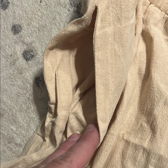 Women’s Linen Beige Pants - Picture 3 of 6